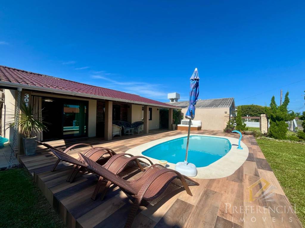 Casa e Sobrado, 3 dormitórios com 199m² no bairro Arpoador em Xangri-lá