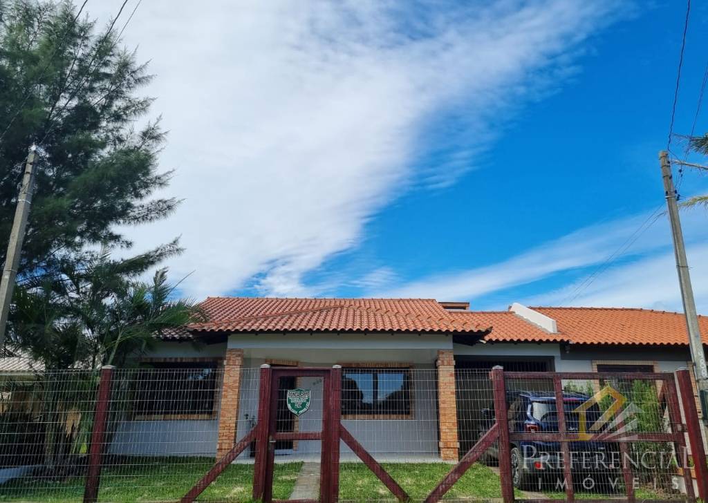 Casa e Sobrado, 3 dormitórios com 124m² no bairro Rainha Do Mar em Xangri-lá