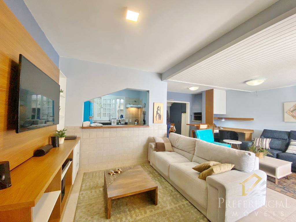 Casa e Sobrado, 3 dormitórios com 119m² no bairro Centro em Xangri-lá