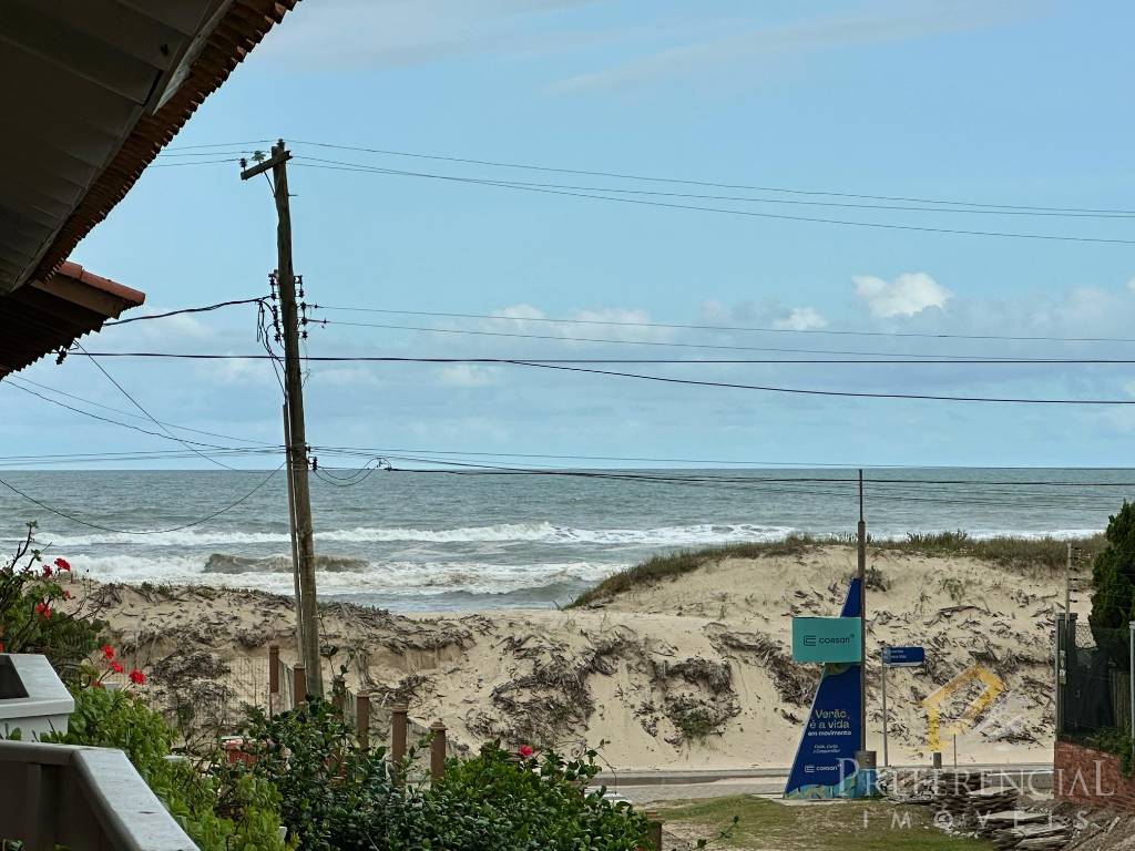 Duplex e Cond. Horizontal, 2 dormitórios com 96m² no bairro Centro em Xangri-lá