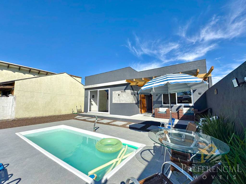 Casa e Sobrado, 4 dormitórios com 145m² no bairro Rainha Do Mar em Xangri-lá