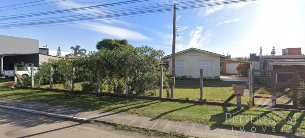 Casa e Sobrado, 2 dormitórios com 121m² no bairro Centro em Xangri-lá