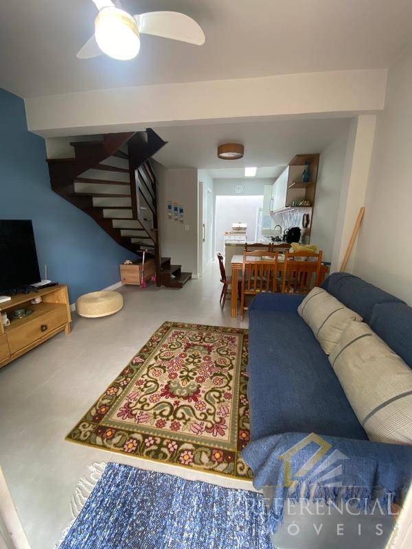 Duplex e Cond. Horizontal, 2 dormitórios com 70m² no bairro Centro em Xangri-lá