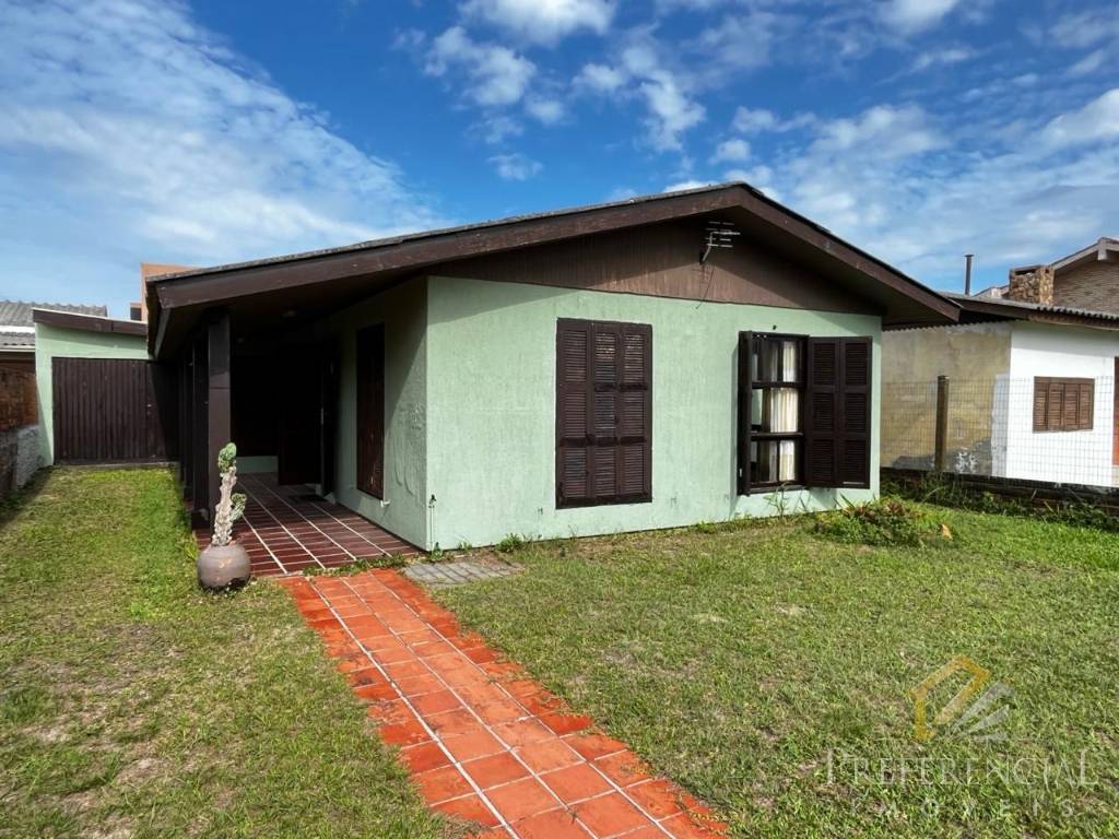 Casa e Sobrado, 4 dormitórios com 201m² no bairro Rainha Do Mar em Xangri-lá