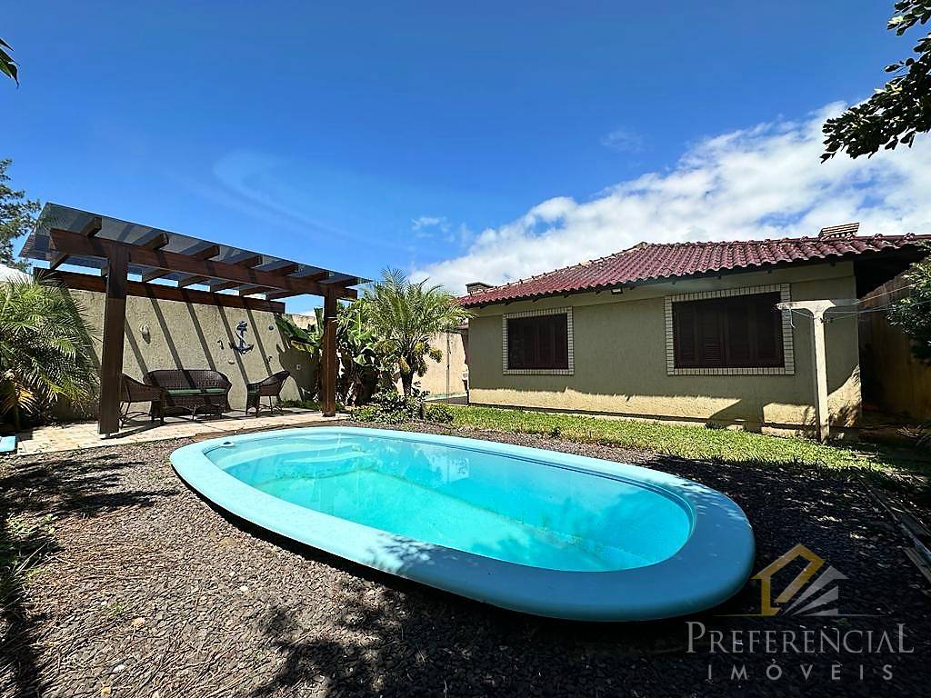 Casa e Sobrado, 3 dormitórios com 128m² no bairro Noiva Do Mar em Xangri-lá