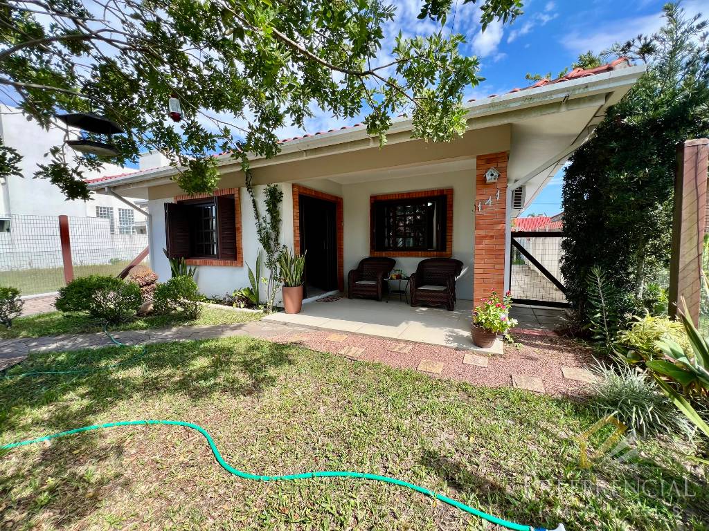 Casa e Sobrado, 3 dormitórios com 110m² no bairro Rainha Do Mar em Xangri-lá